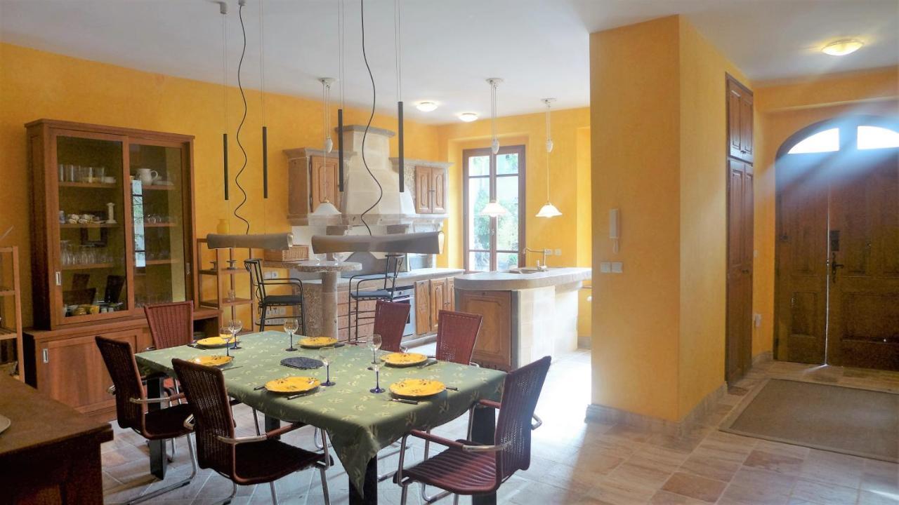 Ferienhaus Le Chateau Armissan エクステリア 写真